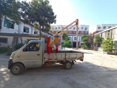 Ένας χειροκίνητος χειριστής για το Foundry ολοκλήρωσε την παραγωγή και άρχισε να αποστέλλει